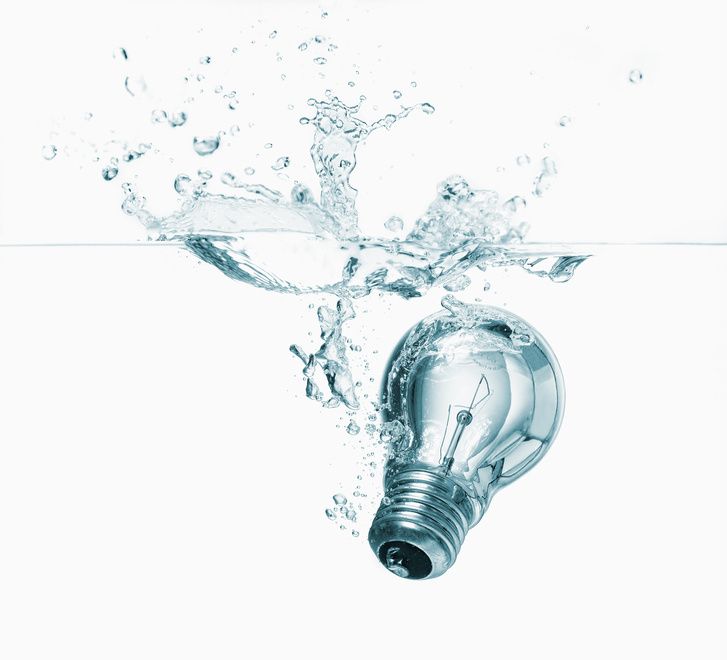 Hydroélectricité : Un bail emphytéotique qui a pour objet de mettre à disposition une centrale hydraulique appartenant à une commune est administratif