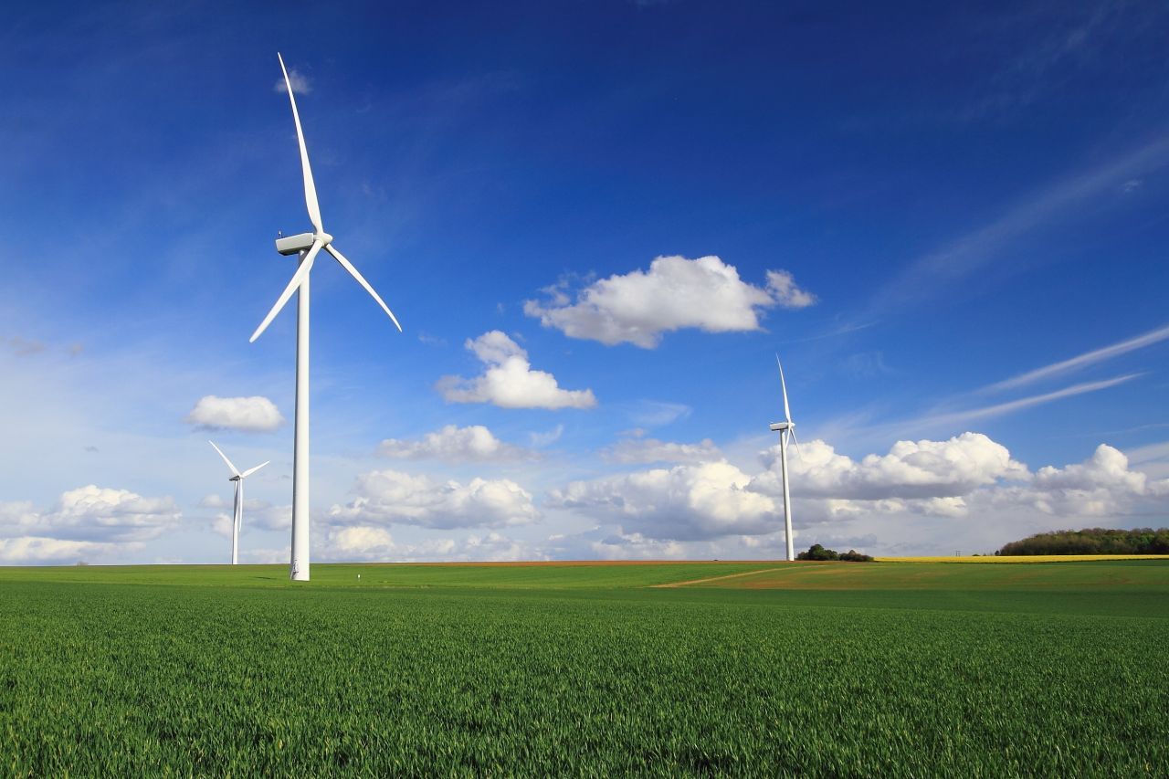 Transition énergétique : le Premier ministre confirme un changement de forme et de fond pour la prochaine feuille de route énergétique, qui sera adoptée par une loi